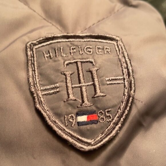 Tommy Hilfiger dark grey down jacket - Picture 12 of 12